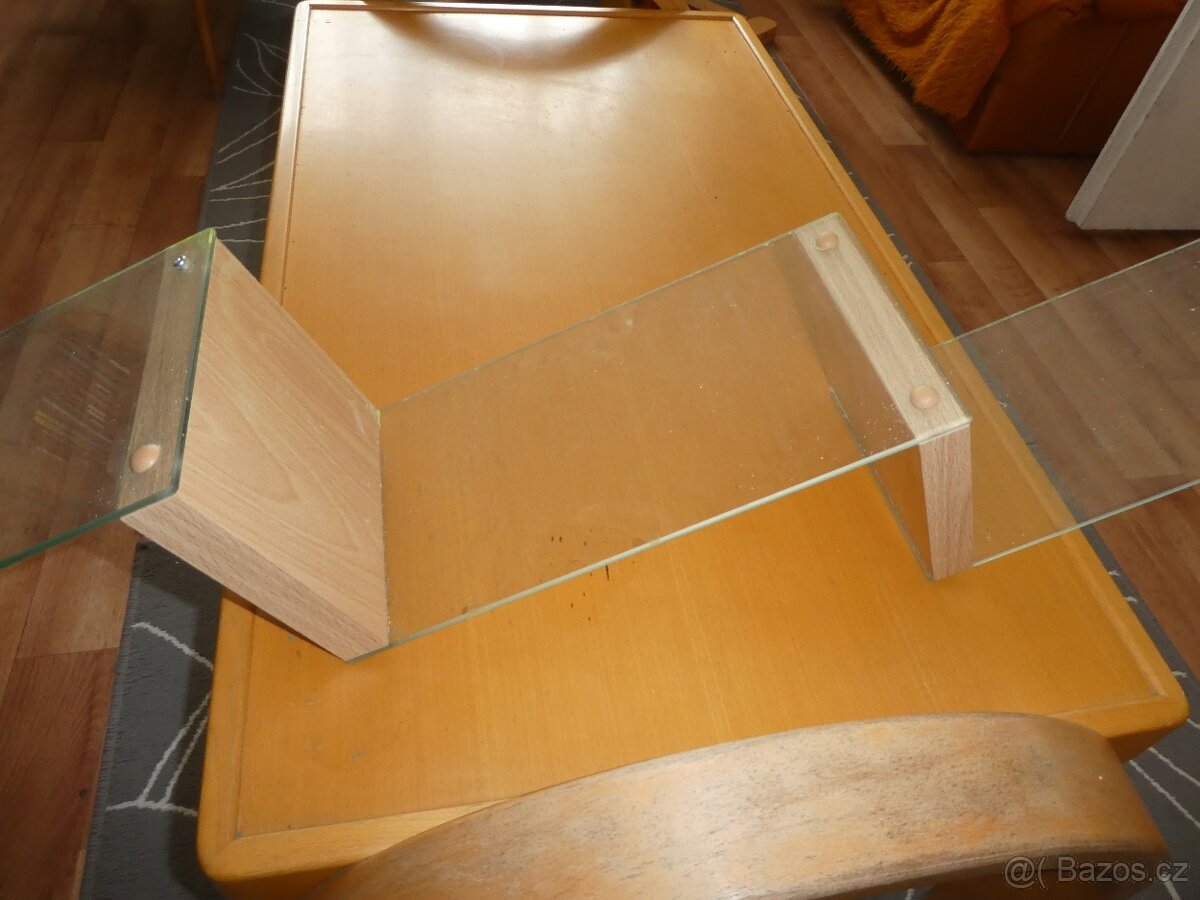 Prosklená polička - 3