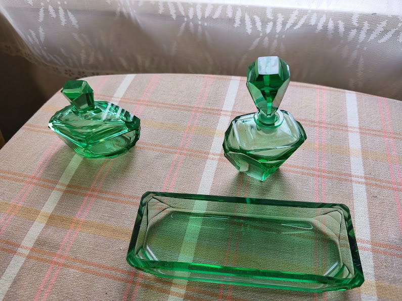 Souprava ze zeleného skla - 3