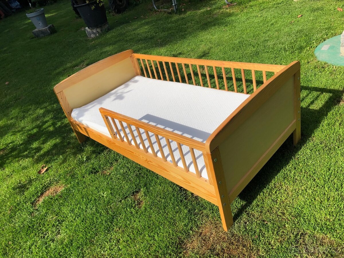 Dětská postel, dřevěná, 140x70 cm, vč. matrace - 3