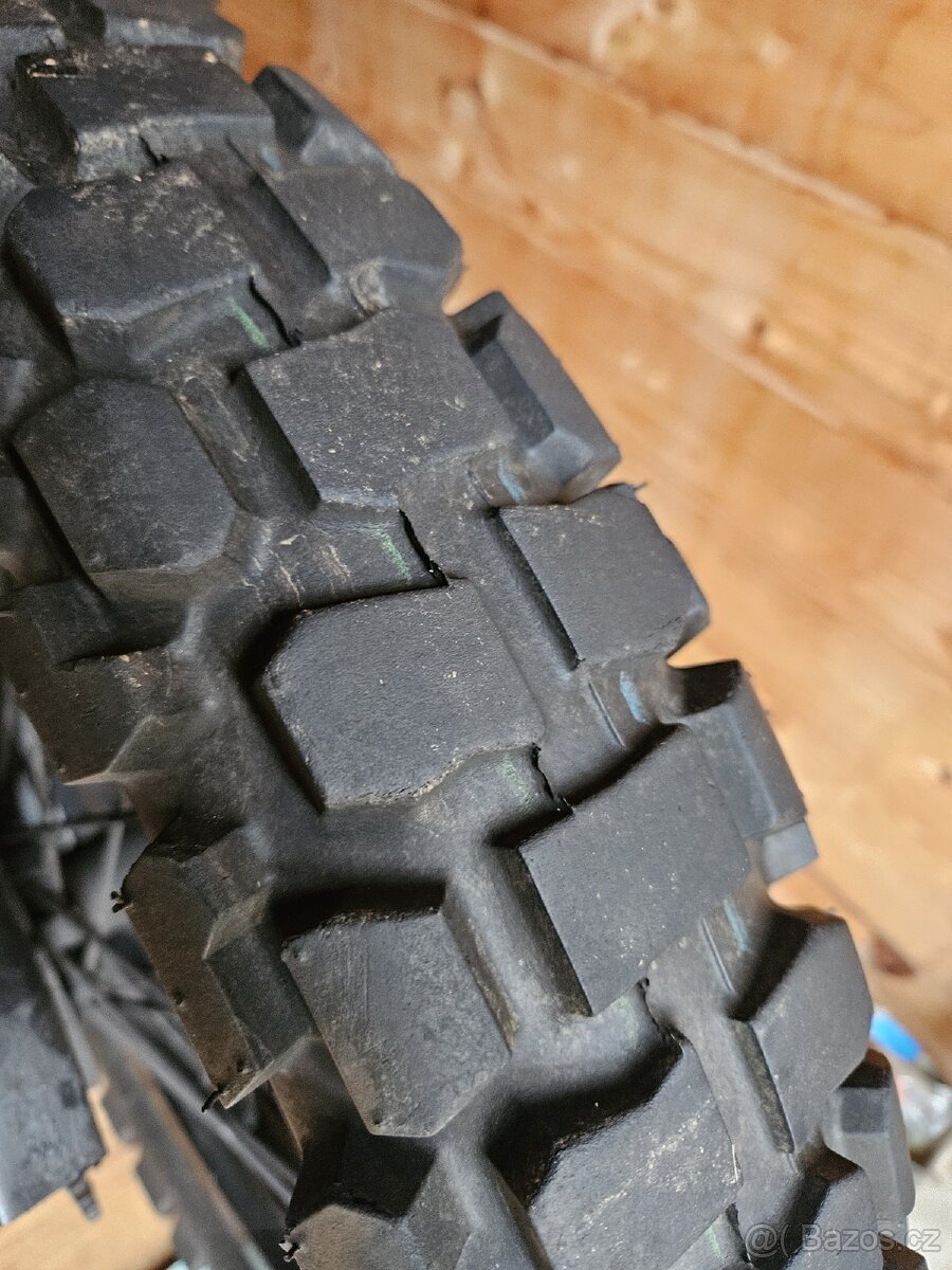 Pneu Bridgestone TW 302 - 3