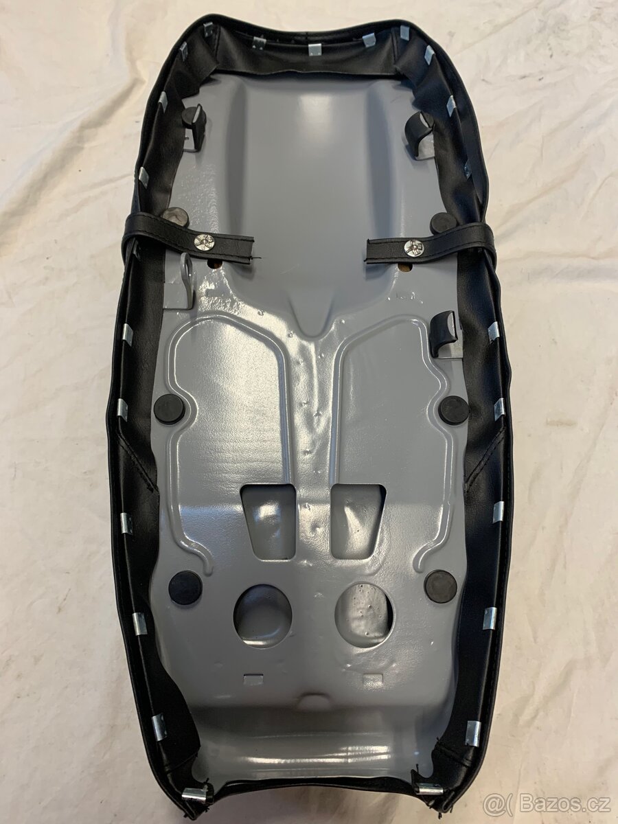 Prodám sedlo ČZ 175/477, 125/476 - 3