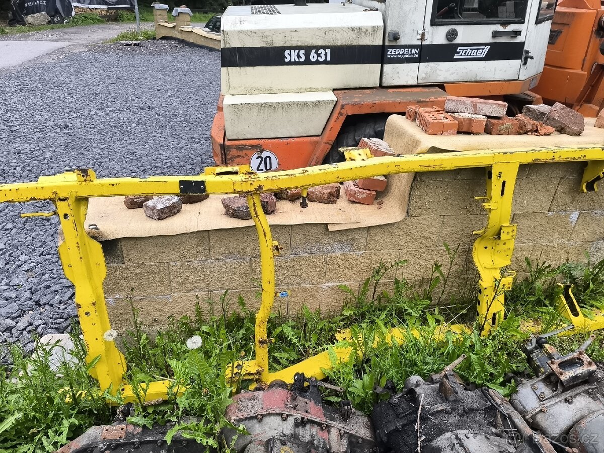 Prodám rám na Opel Campo - 3