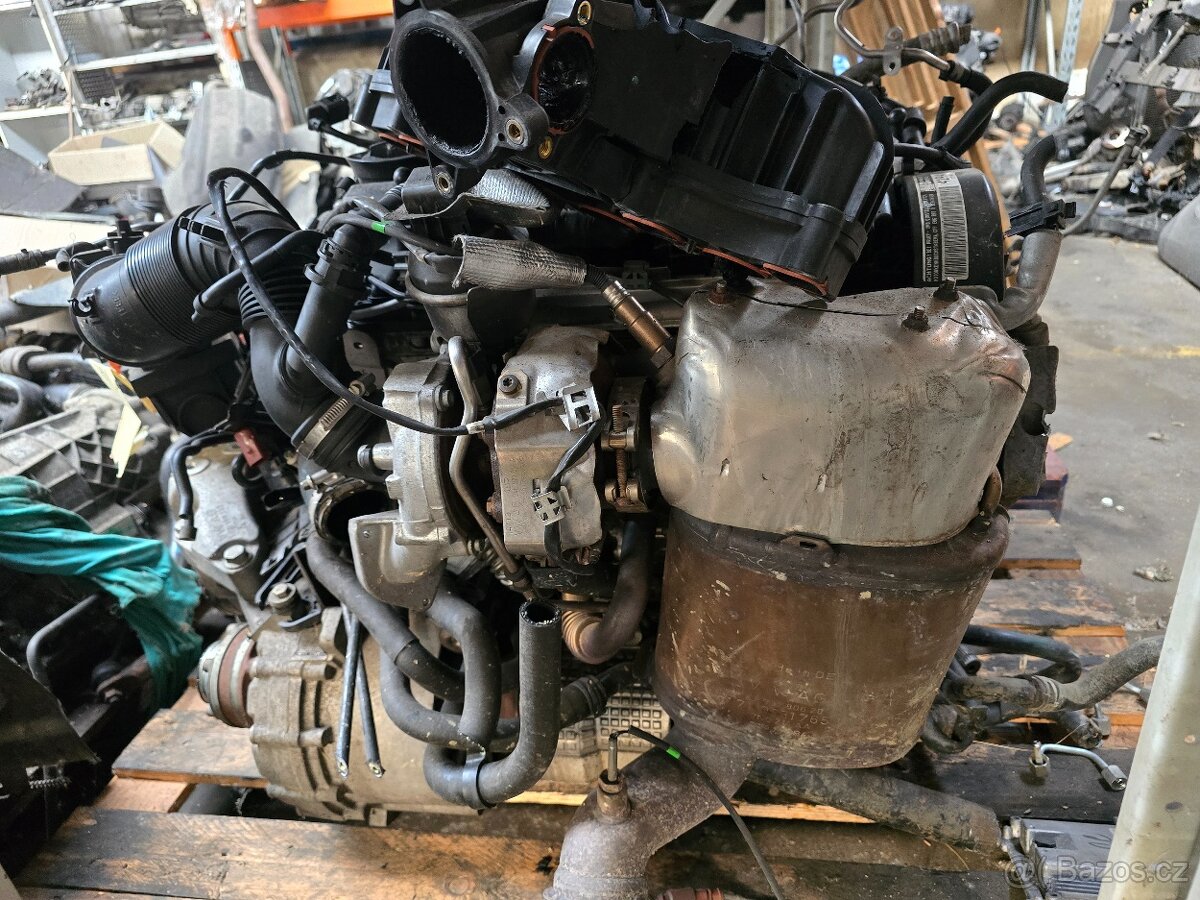motor CFF VW 2,0TDi 103KW a další díly okolo - 3