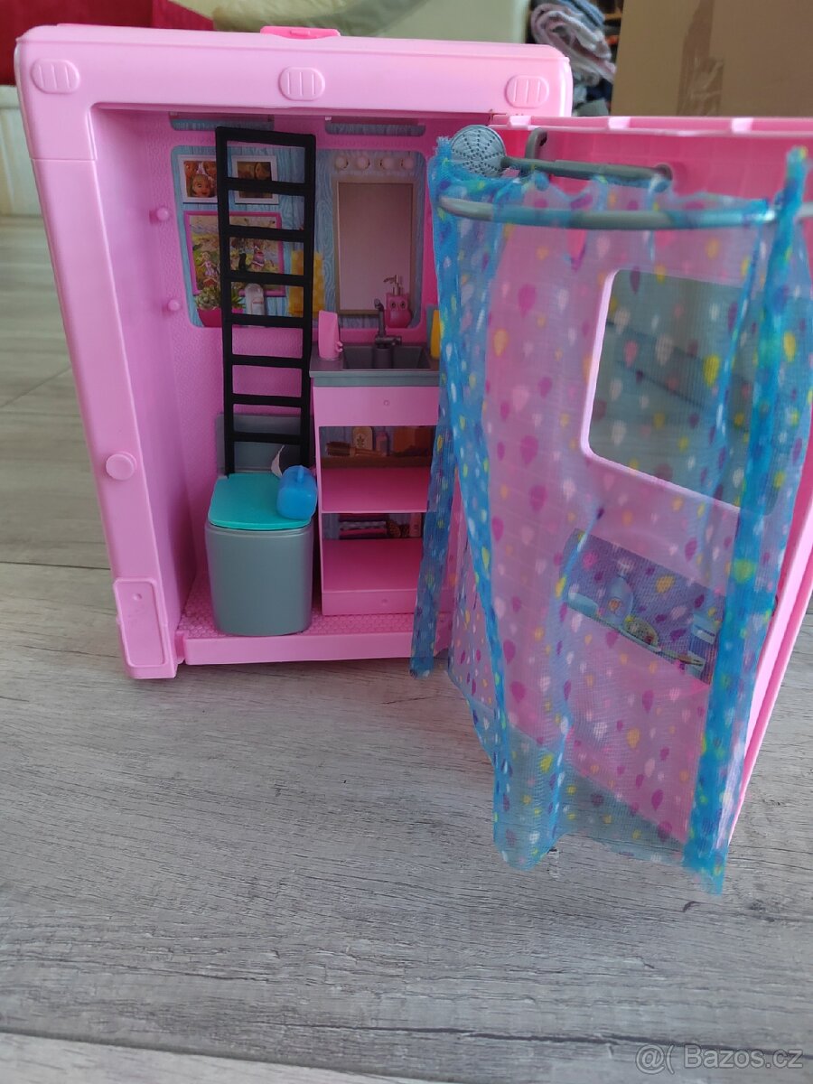 Barbie karavan - 3