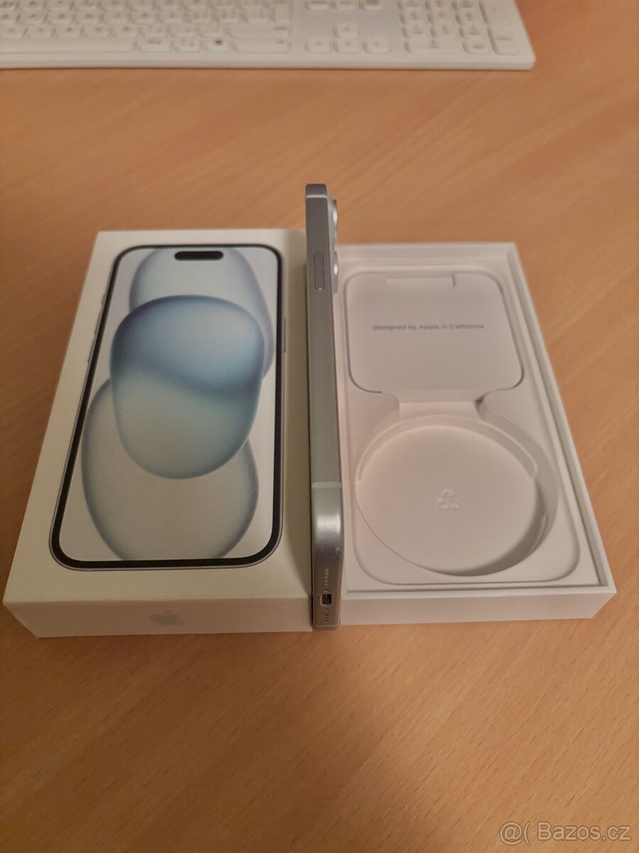 iPhone 15 128GB Modrý + sklo a obal - 3