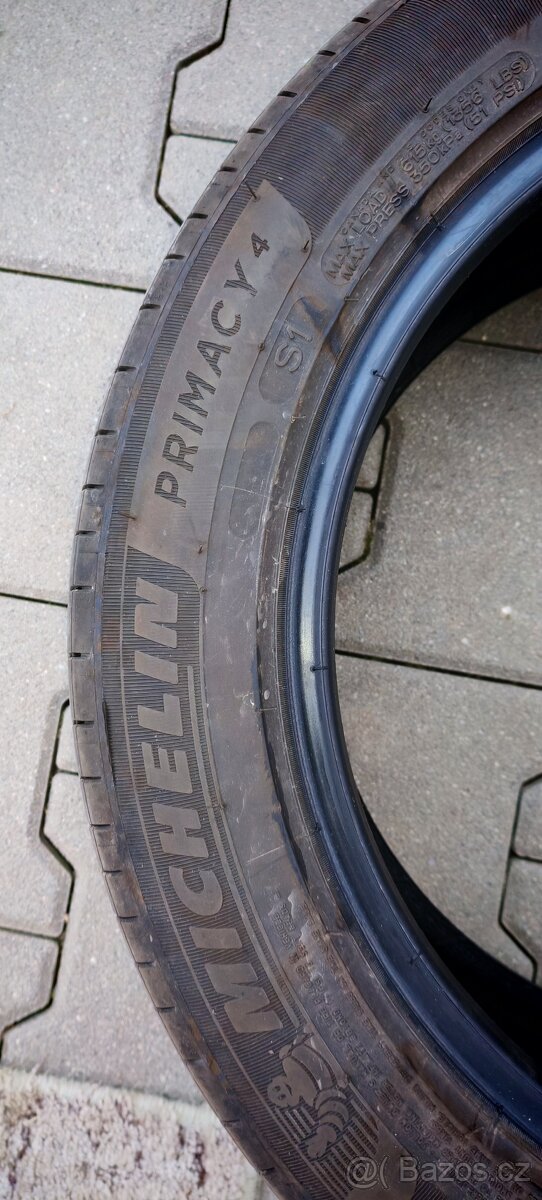 Michelin 205/55 r17 - 3