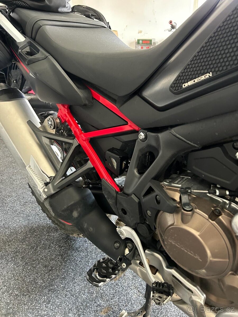Kryt brzdové nádobky V-Strom, Honda CRF Africa