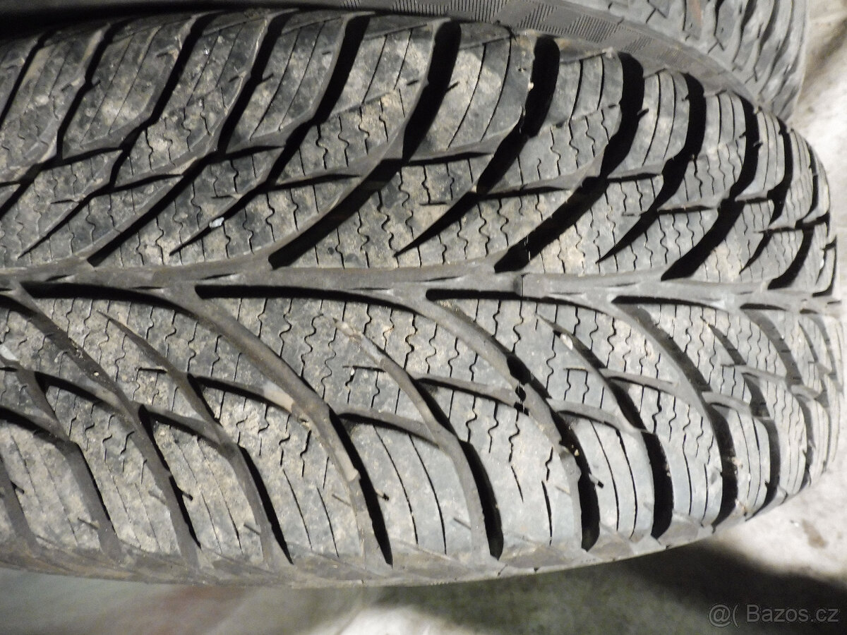 Prodám 4 orig.15"plech.kola + zim.pneu.O.MERIVA185/60/15 - 3