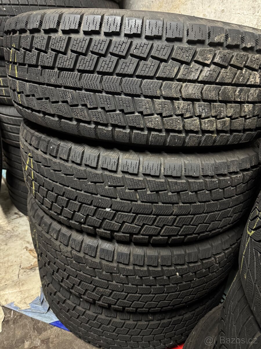 Zimní pneu HANKOOK 285/60 r20 - 3