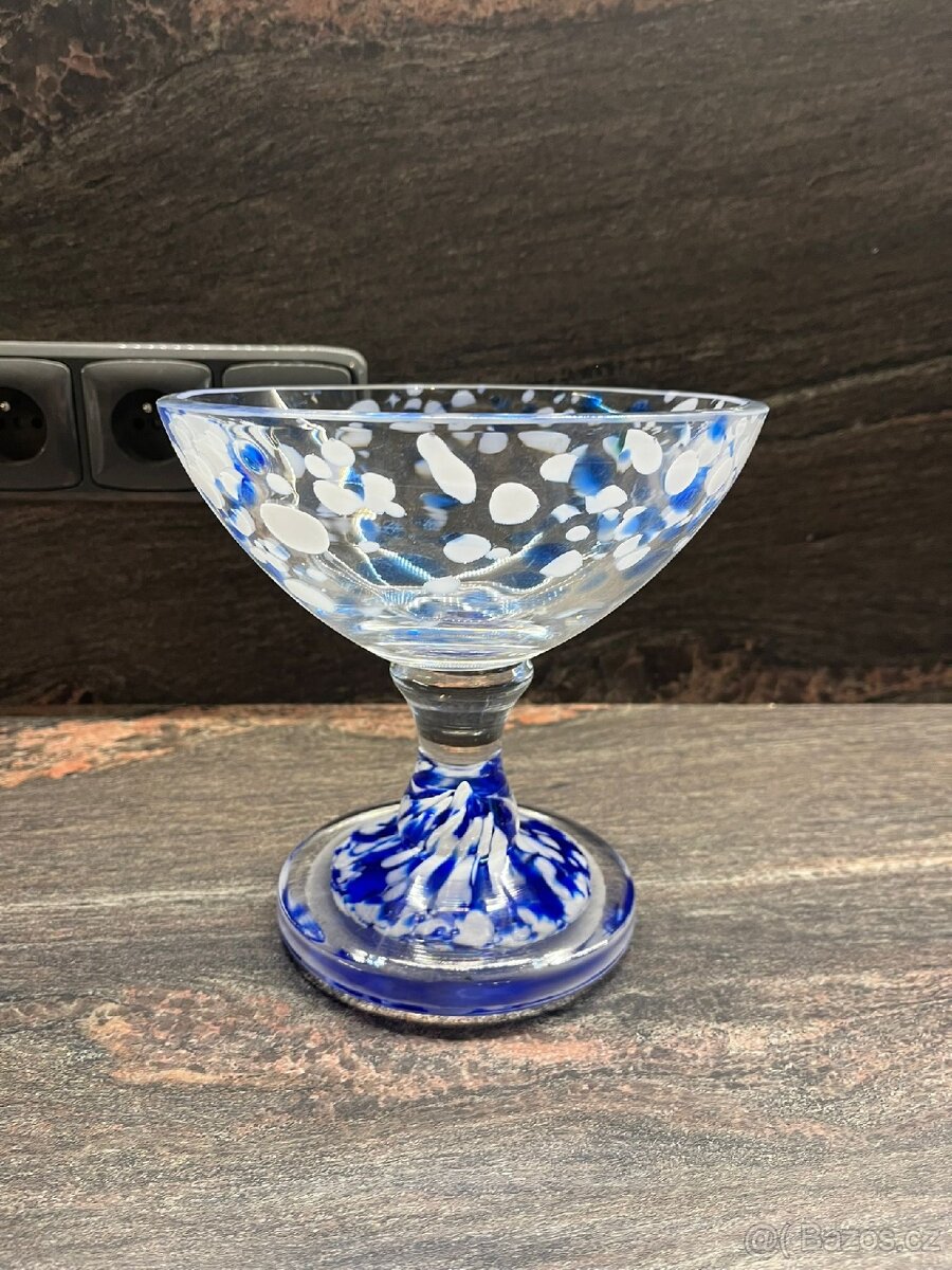 Mísa na noze hutní sklo - nedokážu zařadit - 3