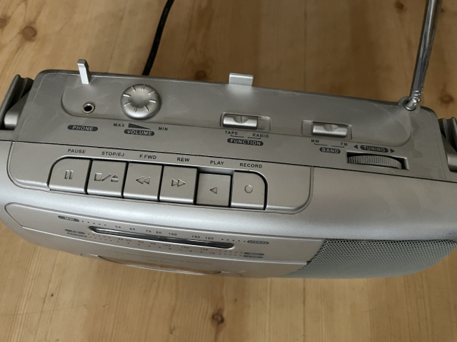 Rádio s Kazet.-Magnetofonem, včetně nahrávání. Plně funkční - 3