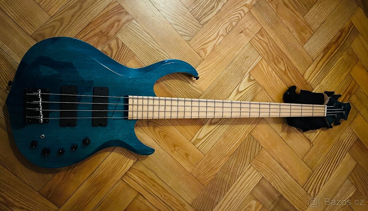 Baskytara Marcus Miller M2 - 3