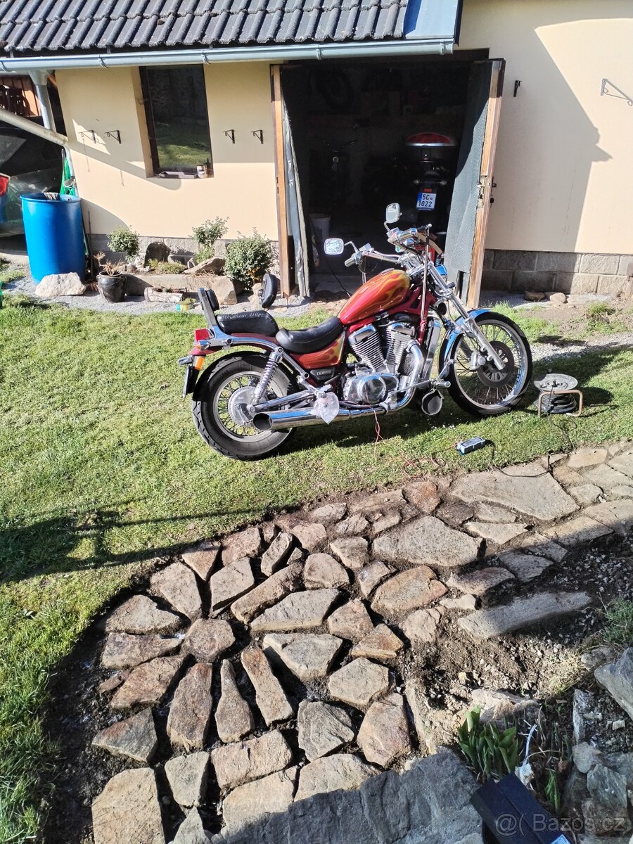 Suzuki Intruder VS 809 - 3