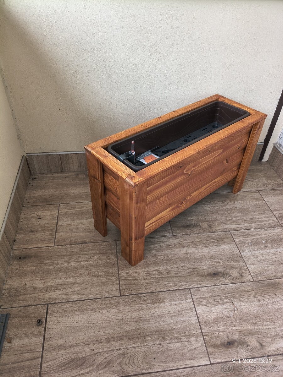 Truhlìk na květiny - 3