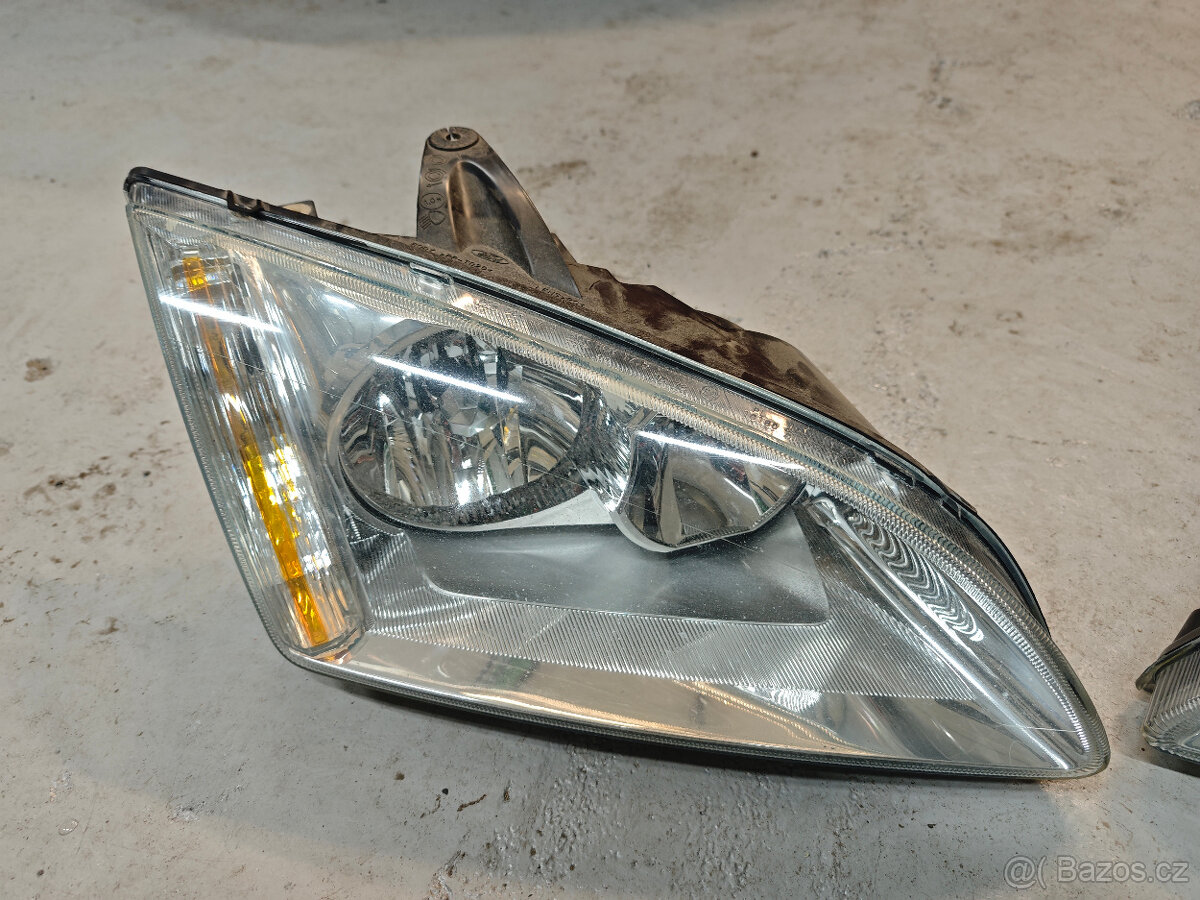 Přední světla Ford Focus MK2 originální - 3