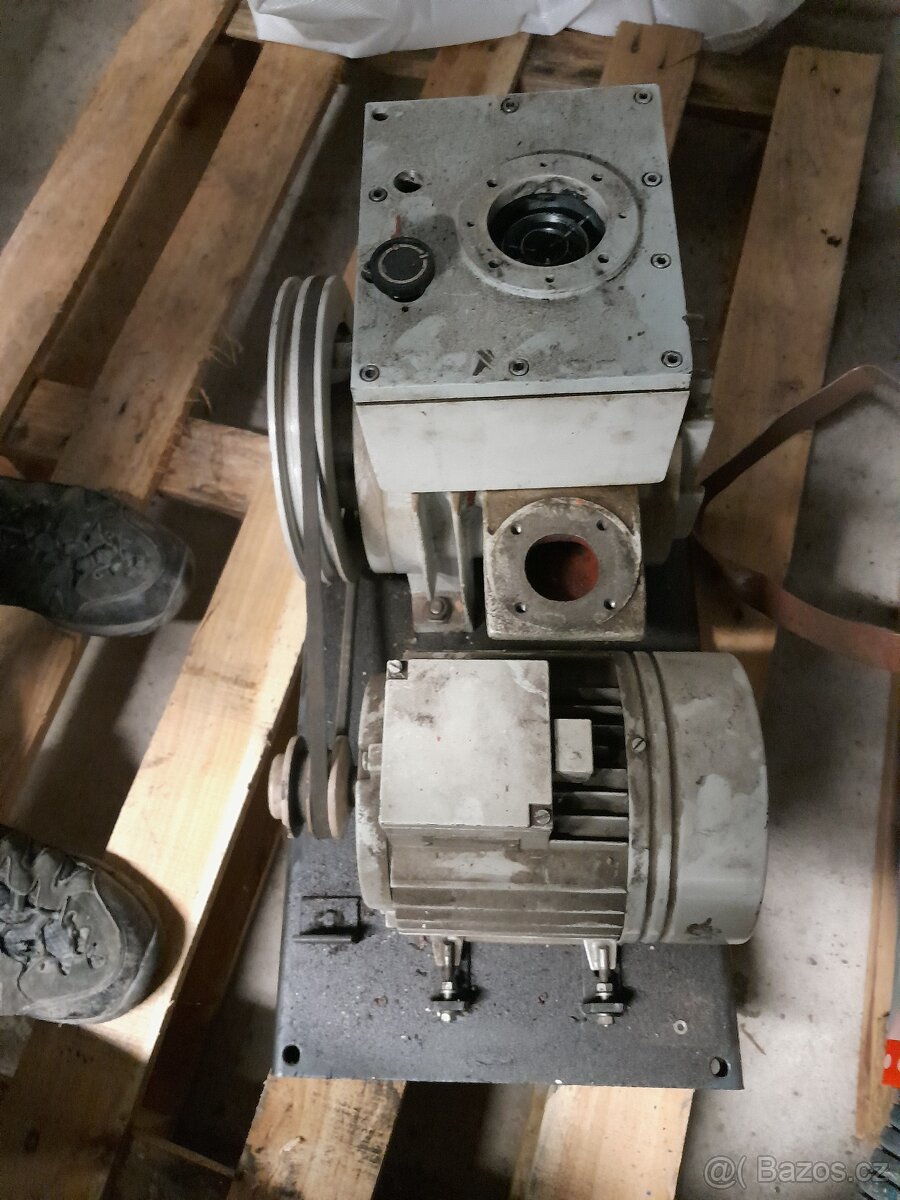 Rotační vývěva - 3