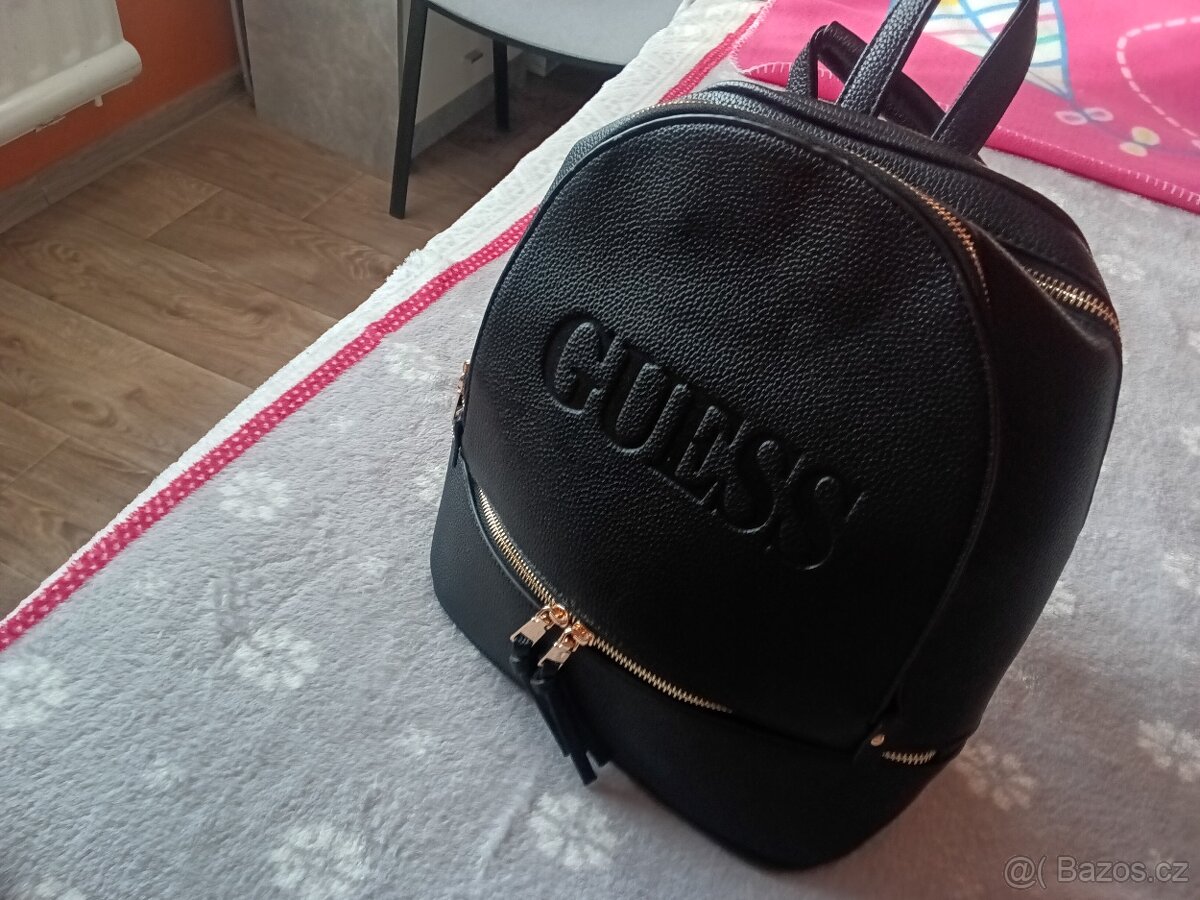 NOVÝ BATŮŽEK ČERNÝ GUESS - 3