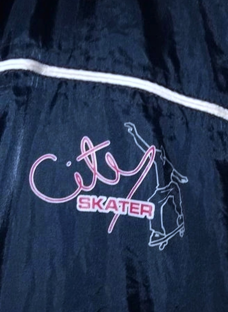 S kapucí podzim junior bunda Here There C&A 176/182 Skater - 3