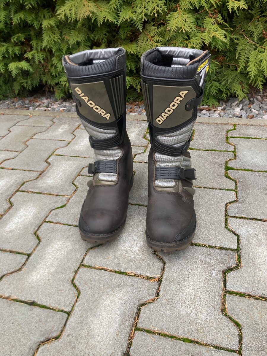 Motoboty zn. Diadora - 3