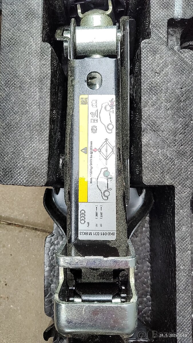 Vypln do rezervy, hever Audi A4 - 3