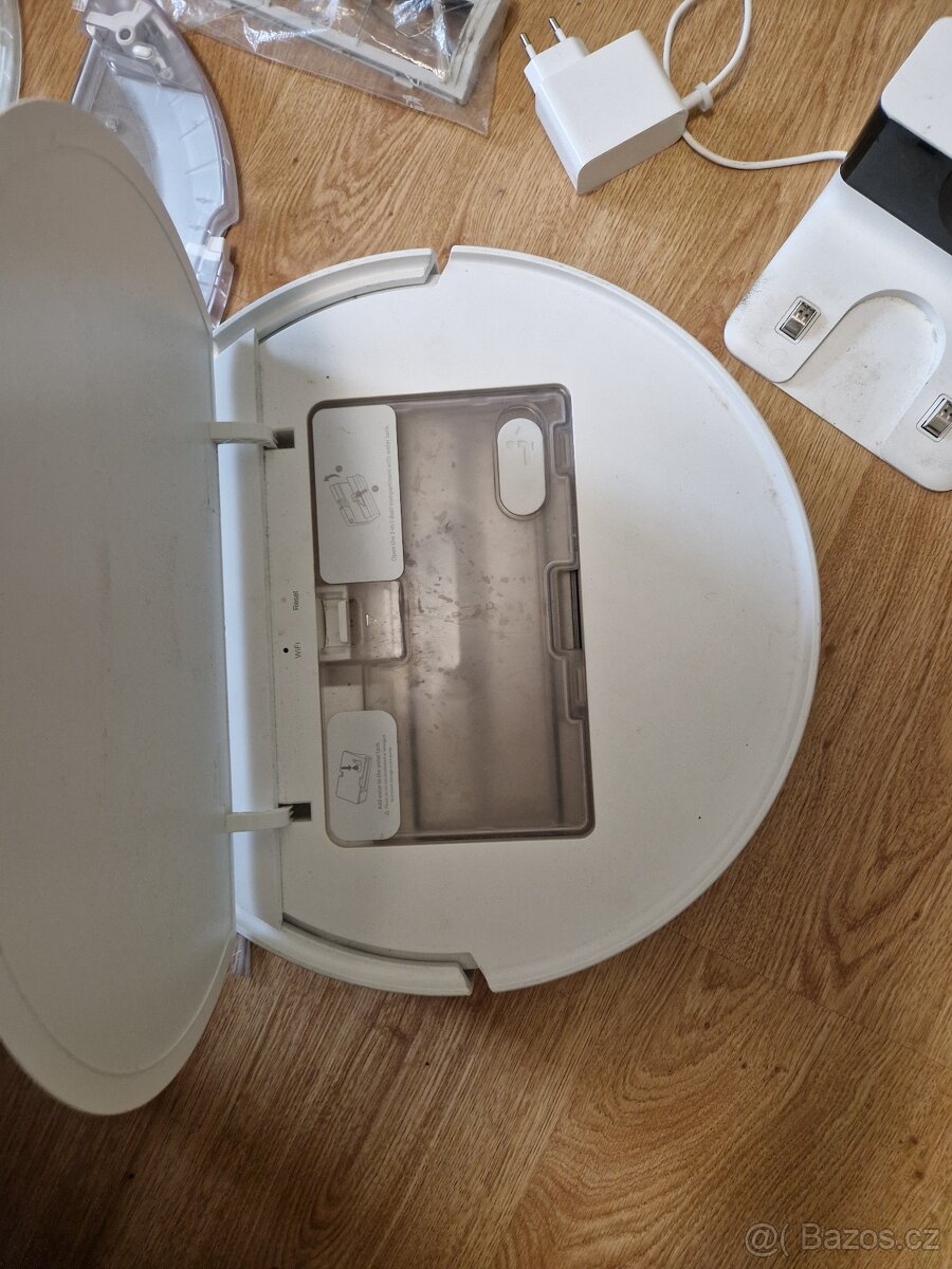 Robotický vysavač MI robot vacuum mop essential - 3
