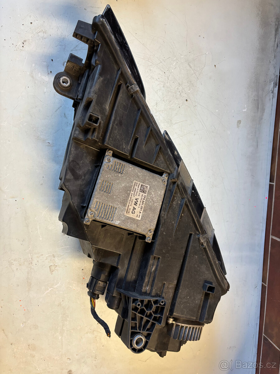 Xenonový světlomet OCTAVIA 3 III FACE 5E1941015D - 3