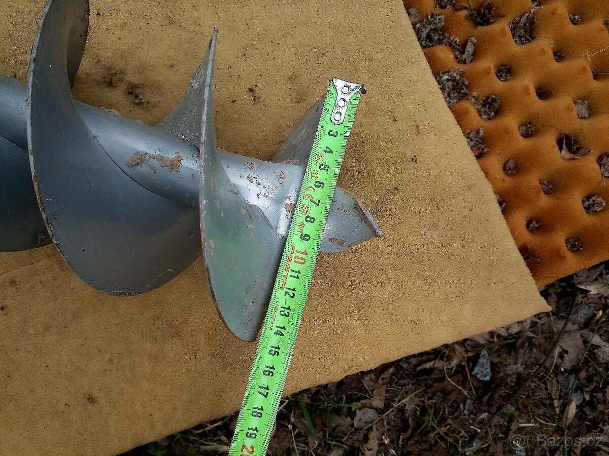 Prodám ruční vrták průměr 15cm - 3