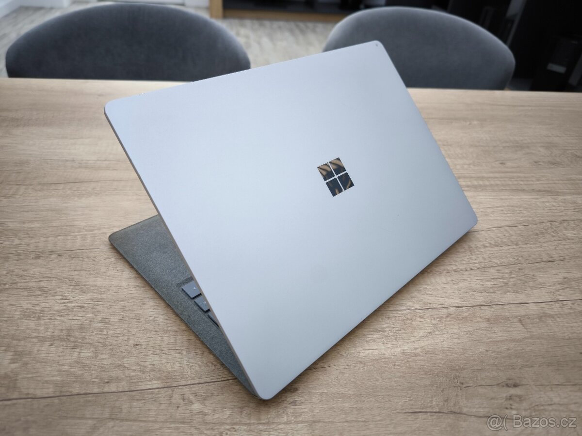 Microsoft Surface Laptop 2 (1769) Silver - ZÁRUKA 2 ROKY - 3