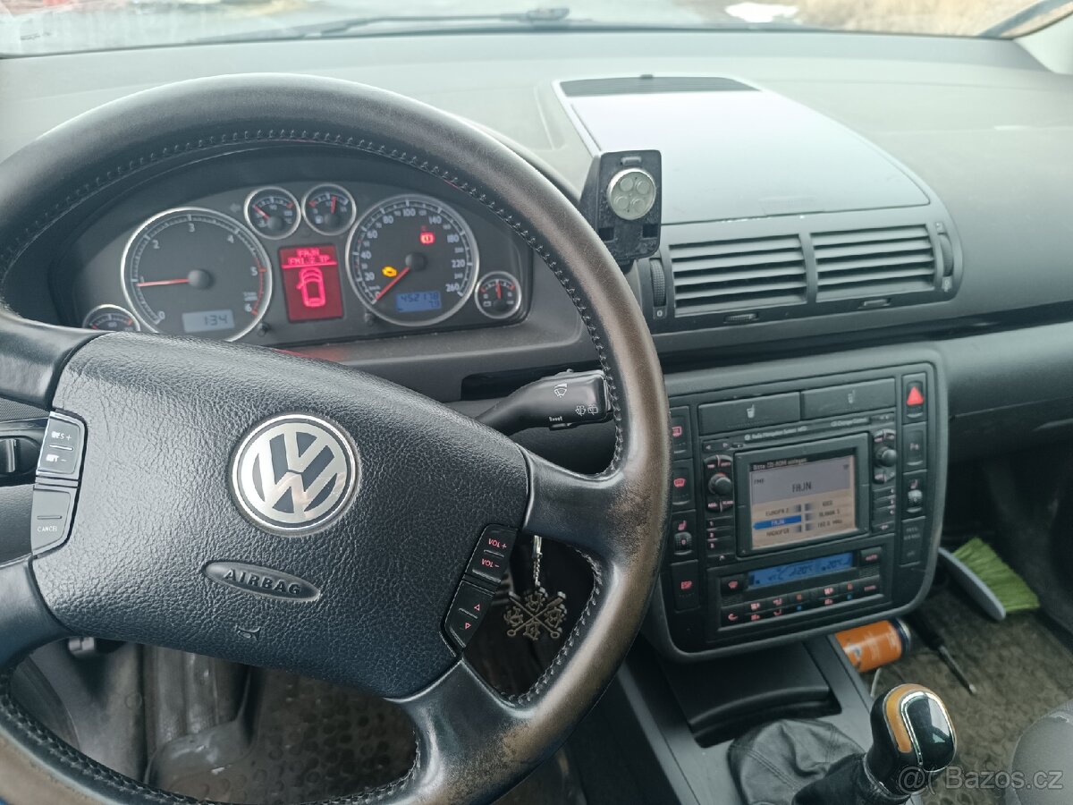 Prodám VW Sharan 2.0 TDi - 3