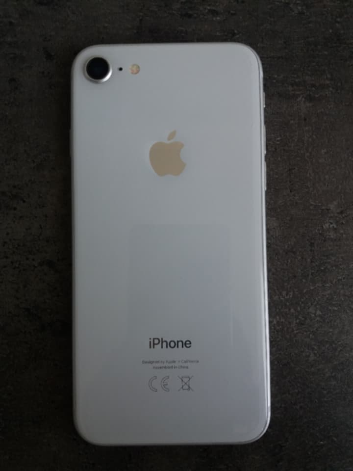 iPhone 8 - 3