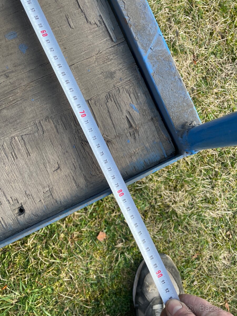 Pojízdný regál - 3