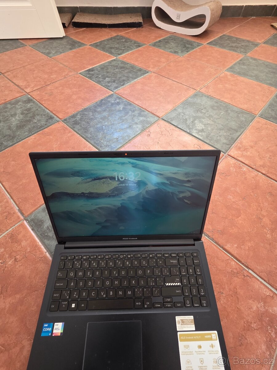 Asus vivobook 15 - 3