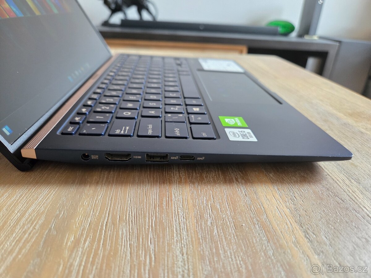 ASUS ZenBook 14 UX434F - 3