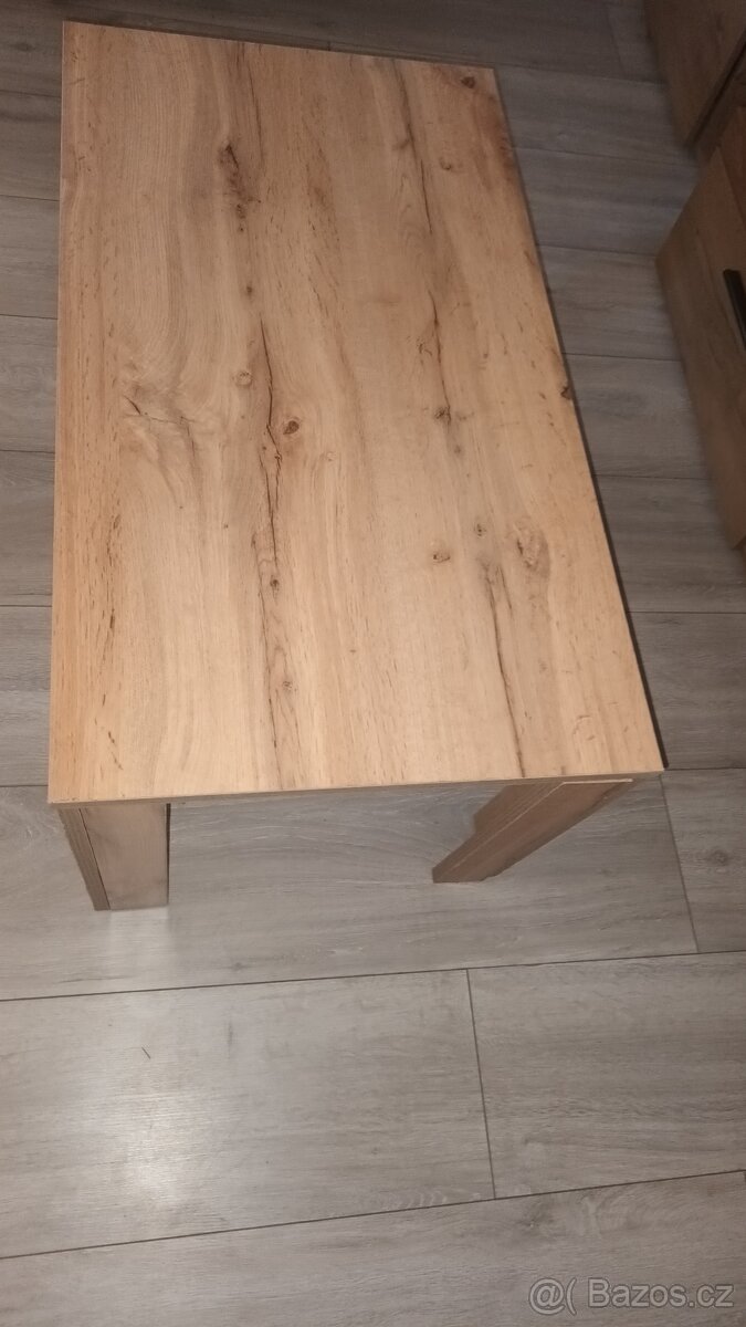 Prodám konferenčni stolek - 3