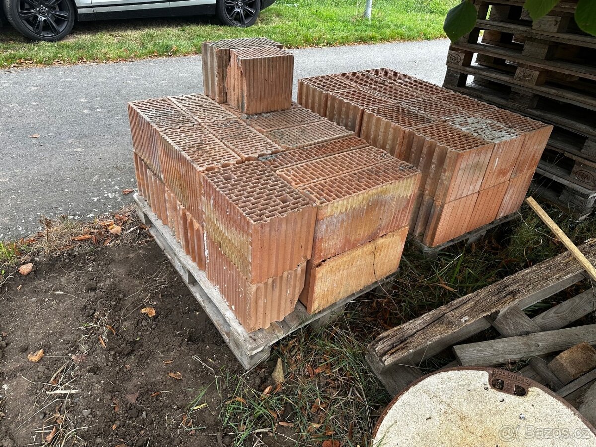 POROTHERM Cihly 31 ks - 3