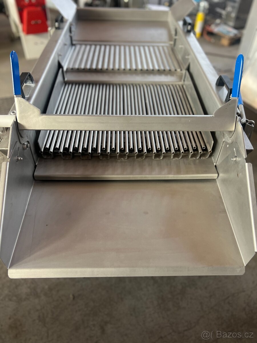 VIBRAČNÍ STŮL S TŘÍDÍCÍMI LIŠTAMI- AMOS INDUSTRIE - 3