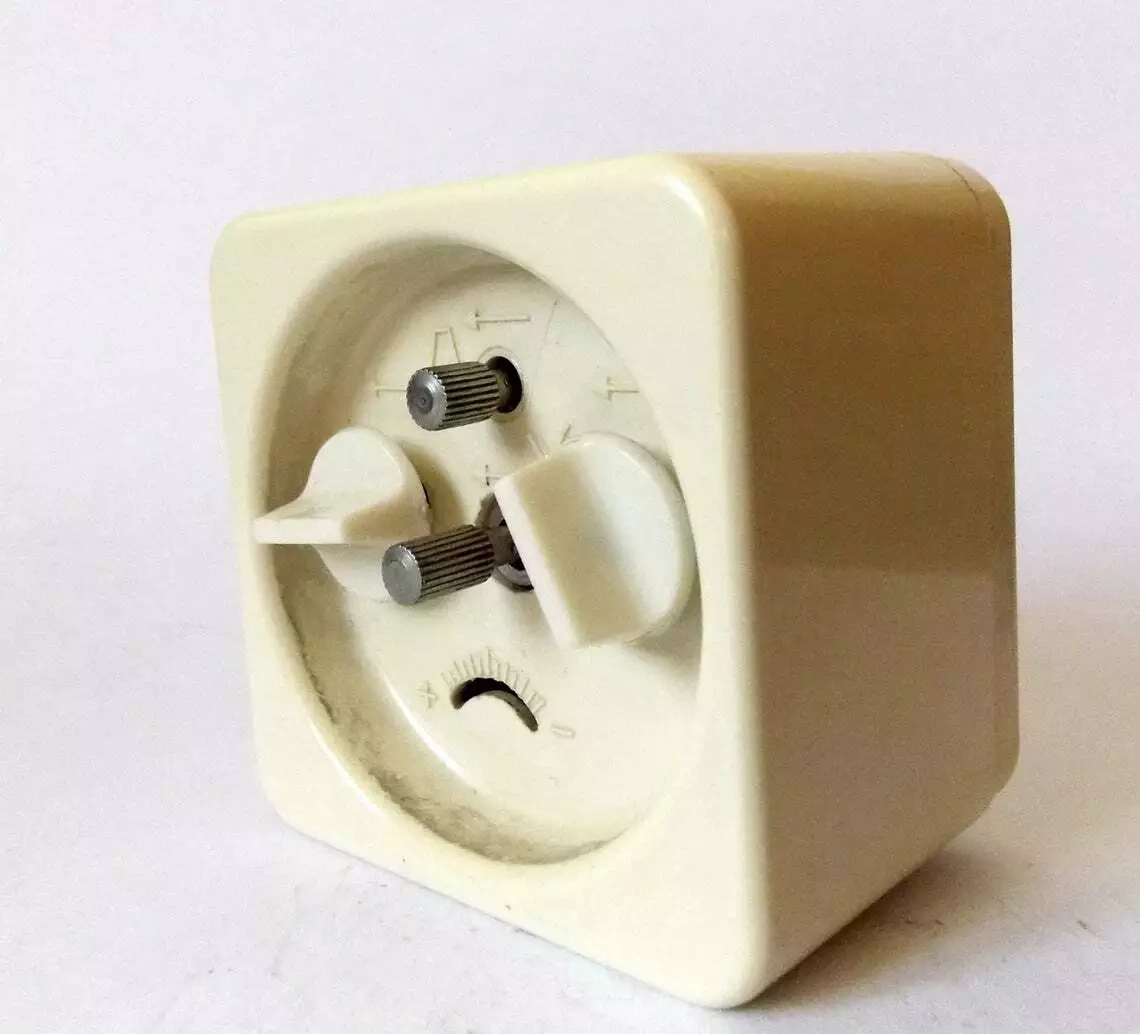 Starý budík prim z roku 1970. Funkční - 3