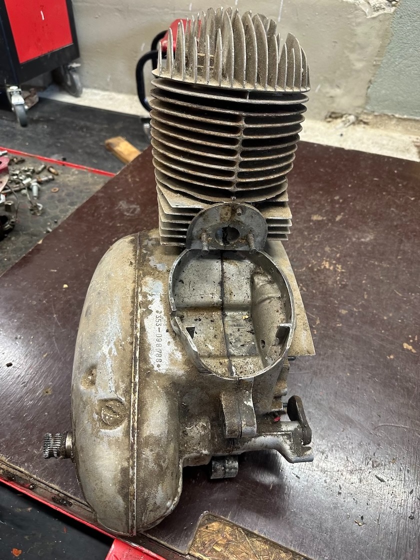 Predám MOTOR JAWA 250/353 na - 3