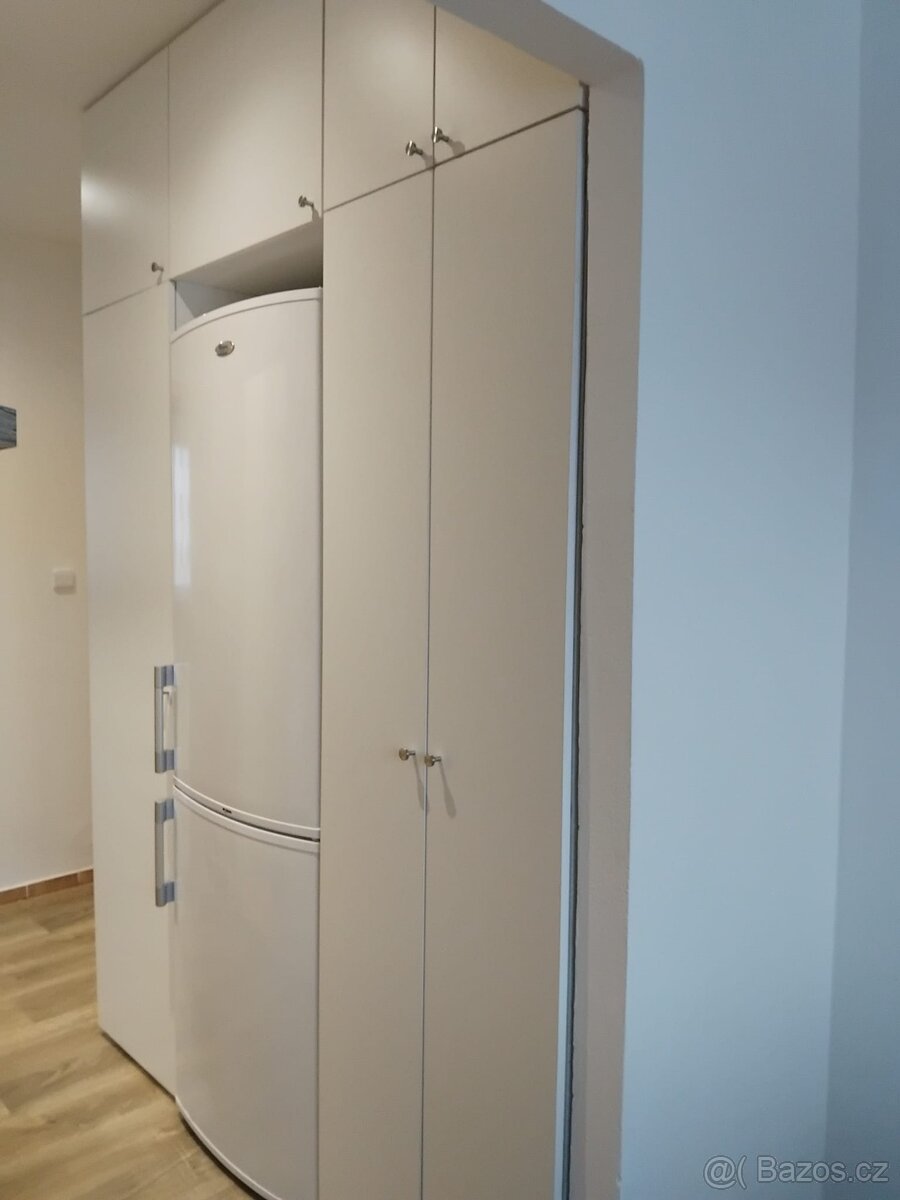 Pronájem bytu 2+1 Větrná, Zlín - 3