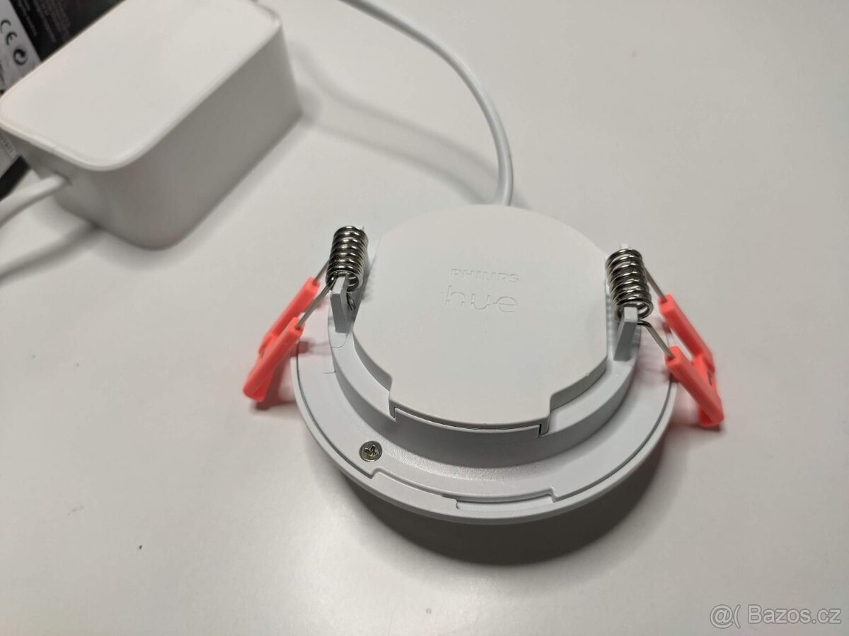 Bodové svítidlo Philips Hue White and color S - 3