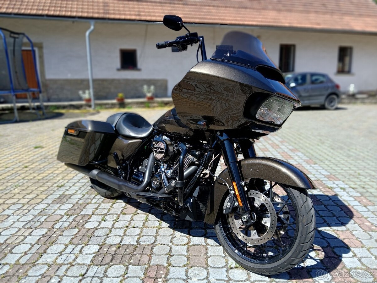 Harley-Davidson FLTRXS Road Glide Special 114 - 3