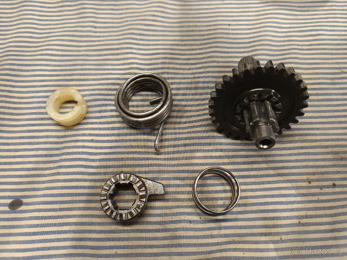 Prodám našlapovací segment Suzuki RM125 - 3