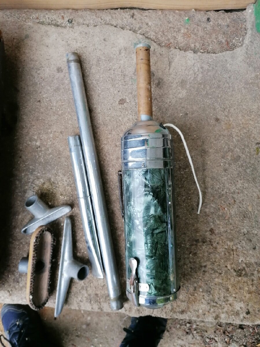 Starý Lux, Vysavač, lux. - 3