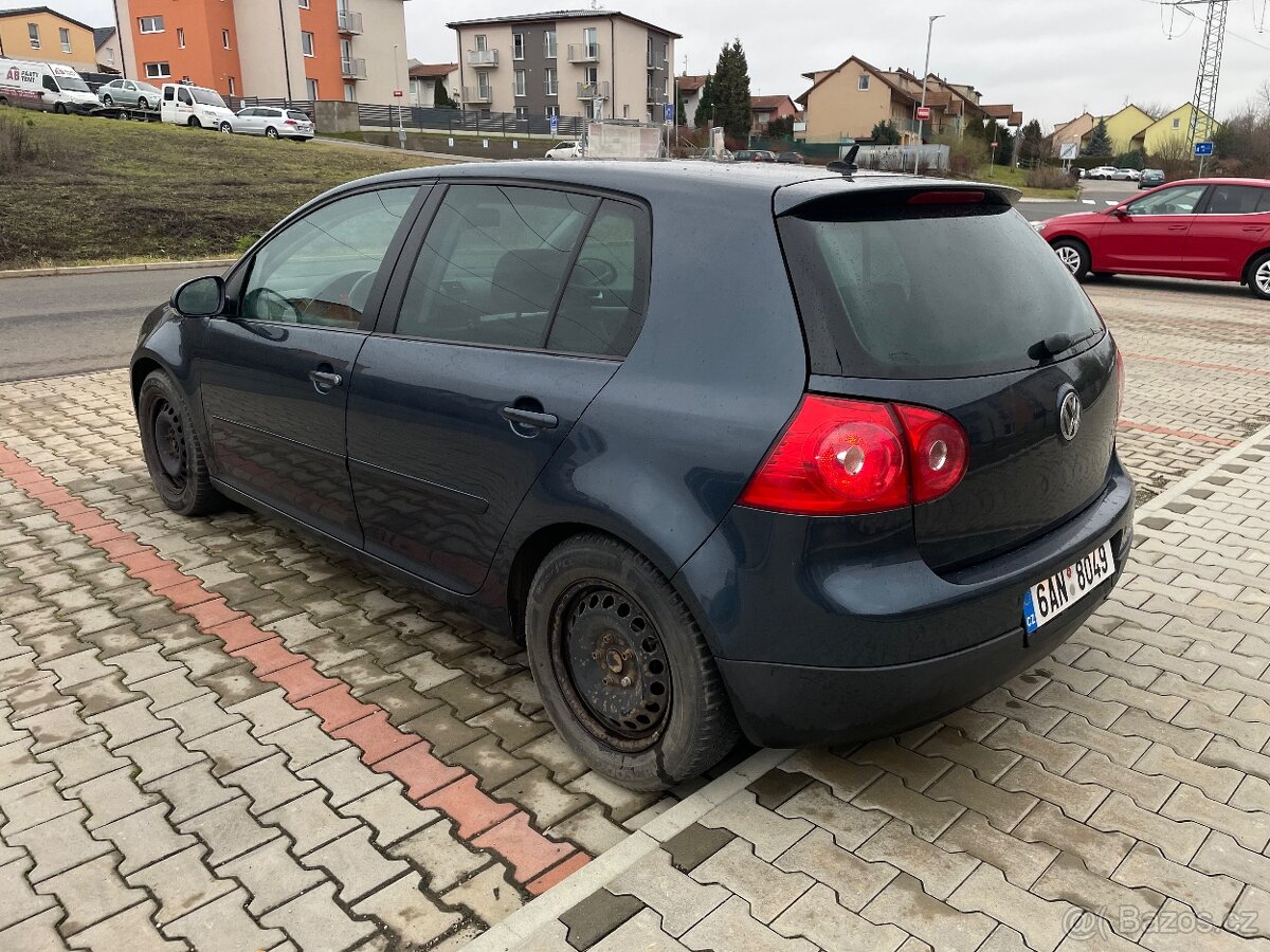 Volkswagen Golf 5 - 3