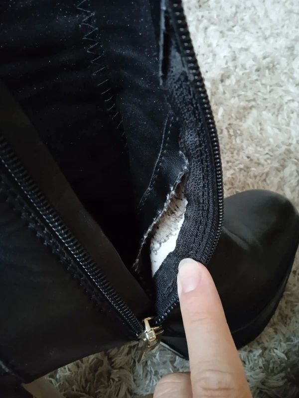 Černé polokozačky zn Guess, vel. 38 - 3