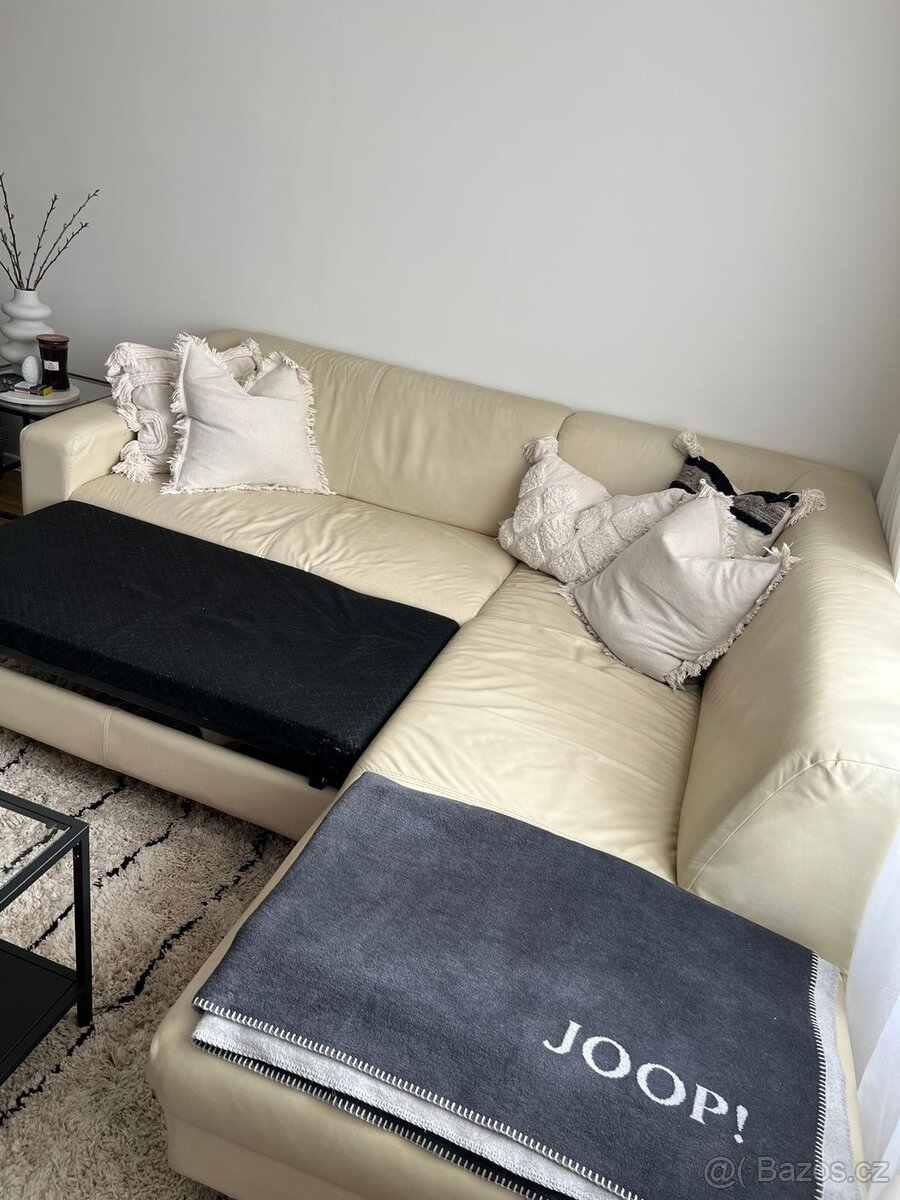 Rozkládací kožená sedačka - 3