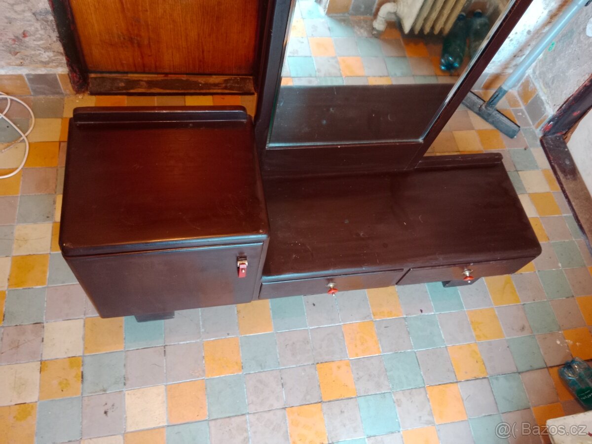 Toaletka daruji za Malibu - 3