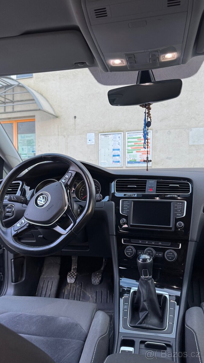 Volkswagen Golf VII 2.0 TDI 2017, výbava Highline - 3