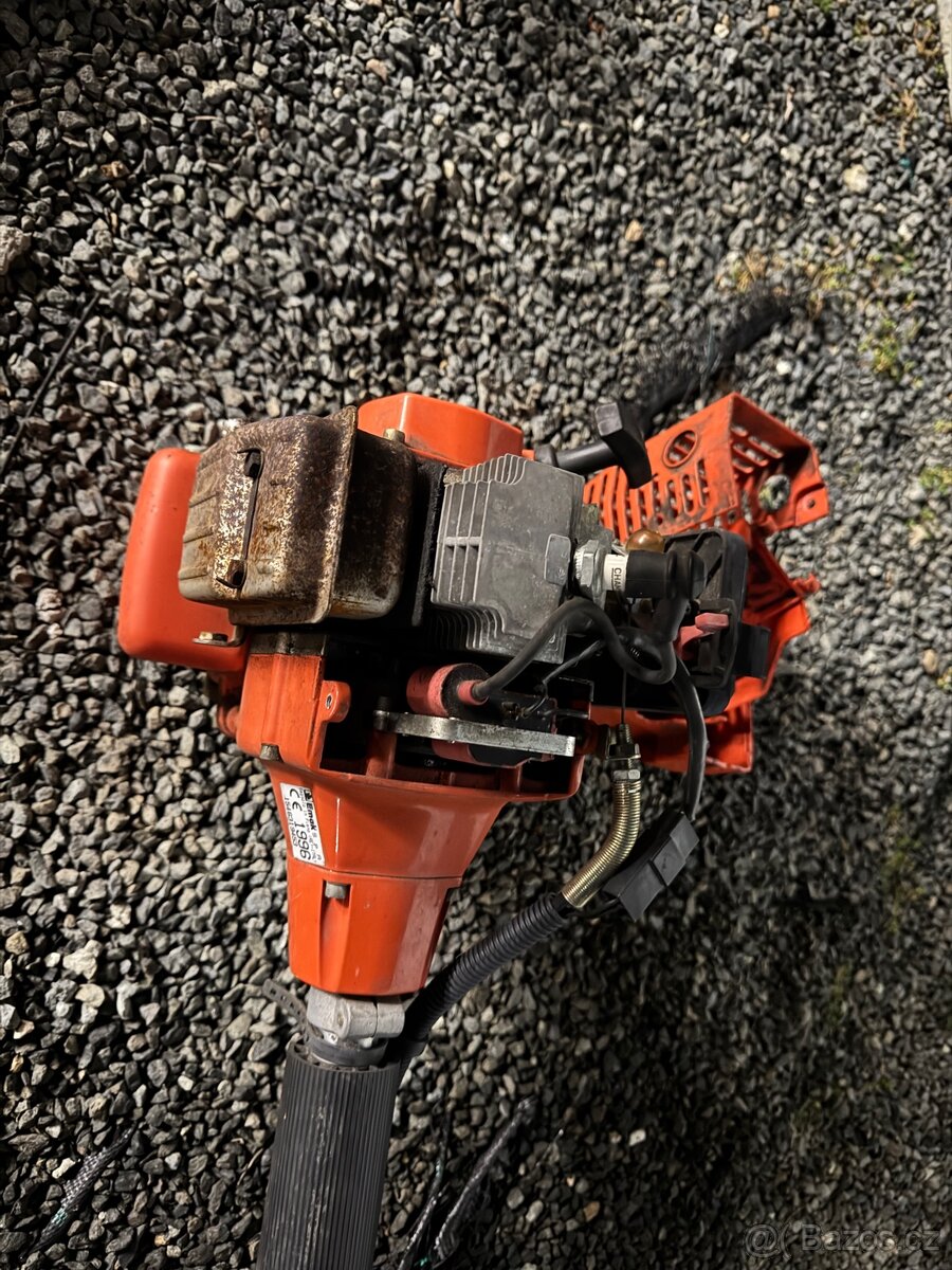 Křovinořez Oleomac - 3