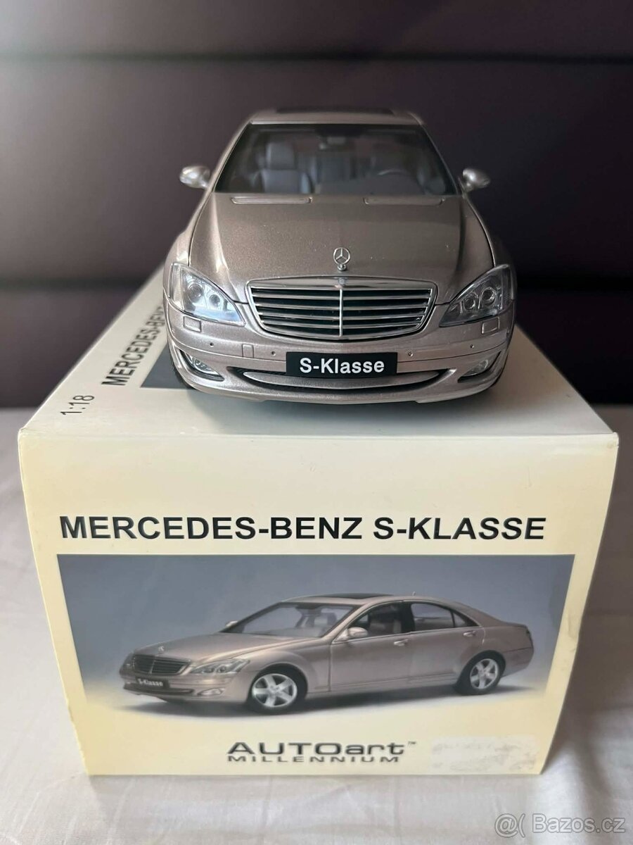 1:18 Autoart, Mercedes - 3